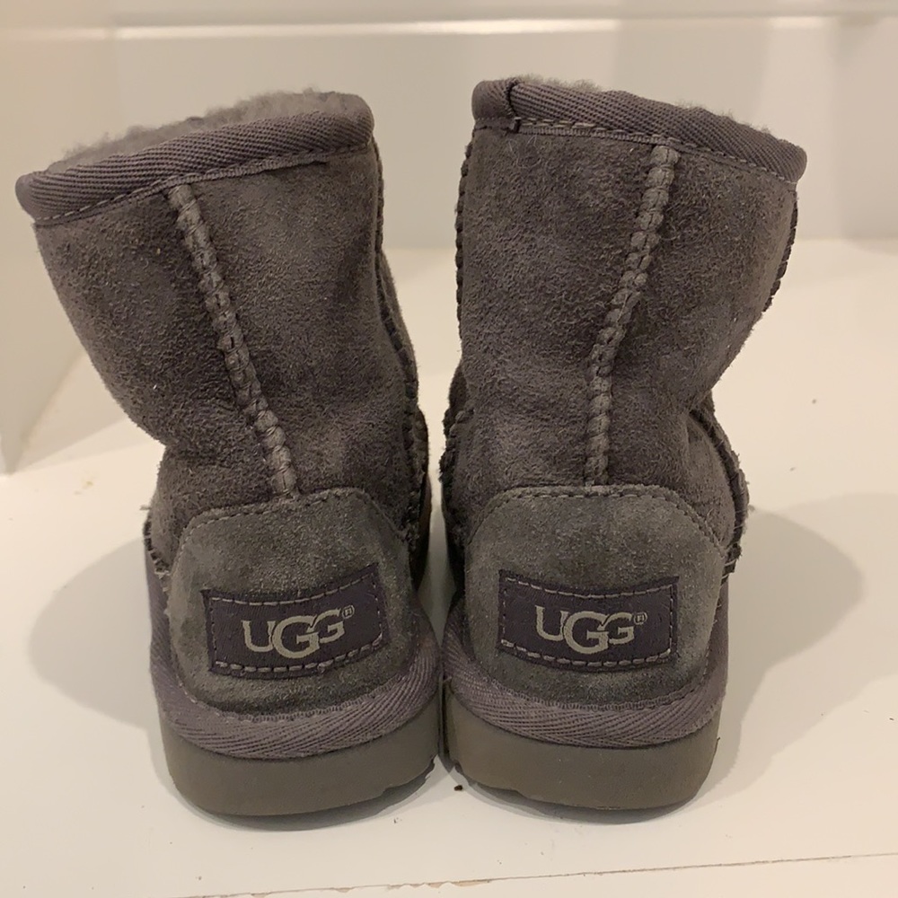 UGG Kids Boots in Gray - Picture 3 of 4
